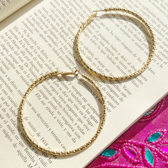 Gold statement fashion hoop earrings/big circle/minimalist textured bohemian - Picture 3 of 7
